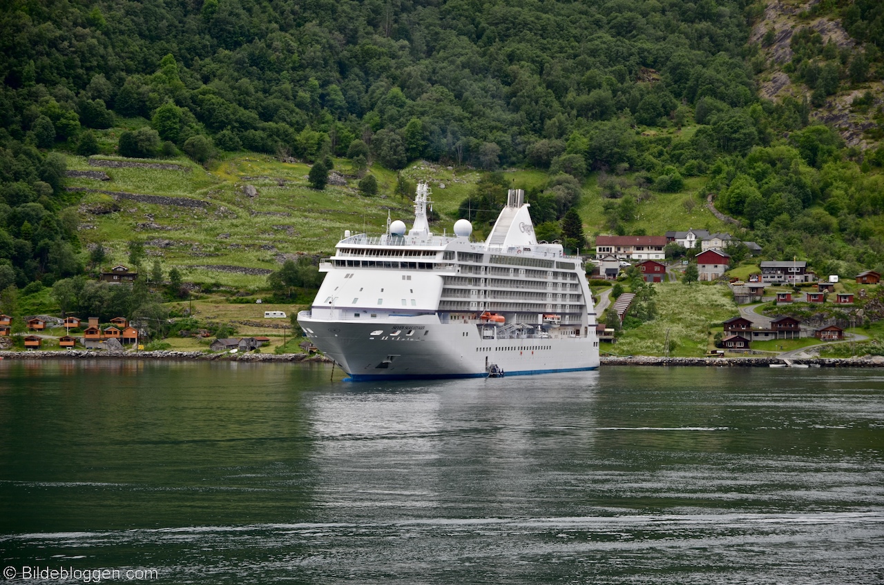 Seven Seas Voyager - Geiranger 2013