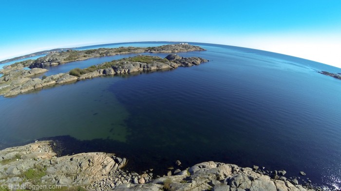 Utsikt mot Stavernsøya, Citadellet og Stavernsoddenfyr - Flyfoto Stavern