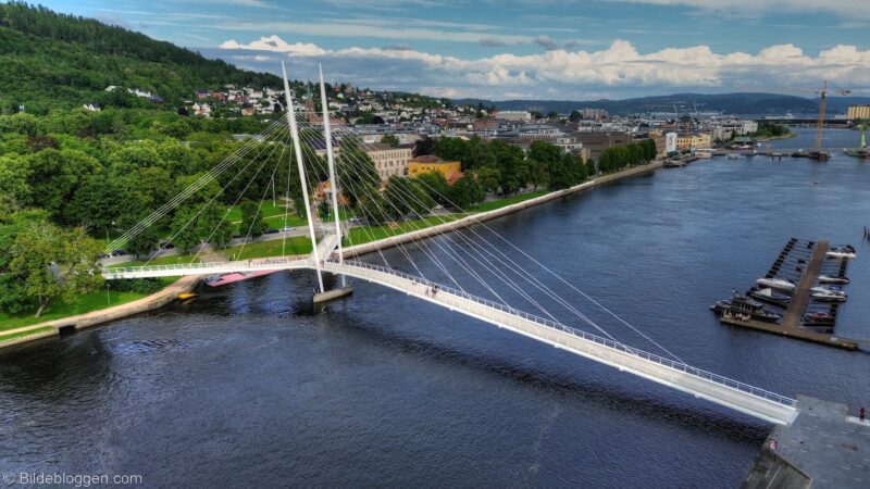 Ypsilon - Gangbru Drammen